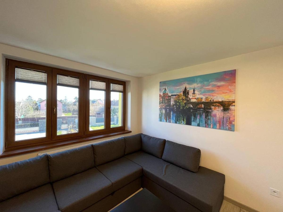 Apartment Golden Prague 78 Vestec  Exterior photo